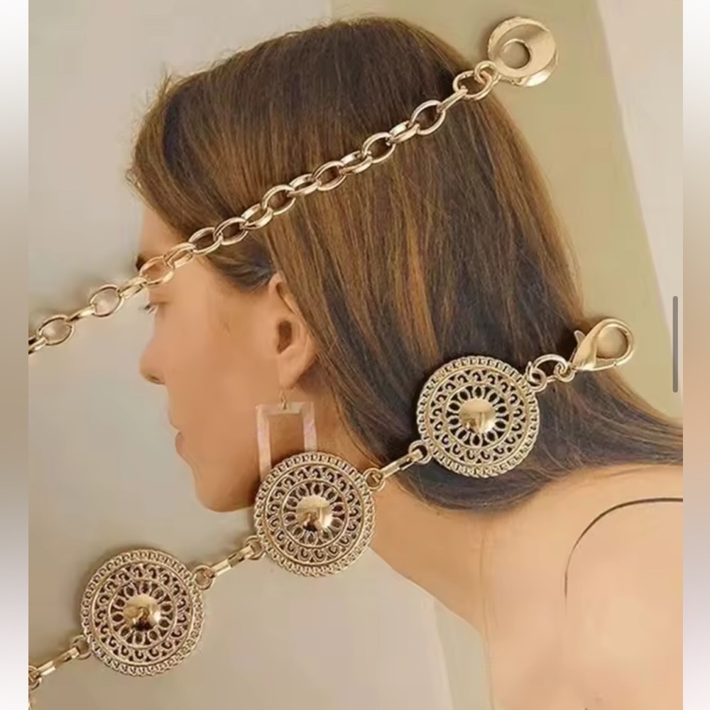 NWT - Body Chain Belt Gold With Hollow Circles Stylish Adjustable Trendy Boho - Picture 3 of 4